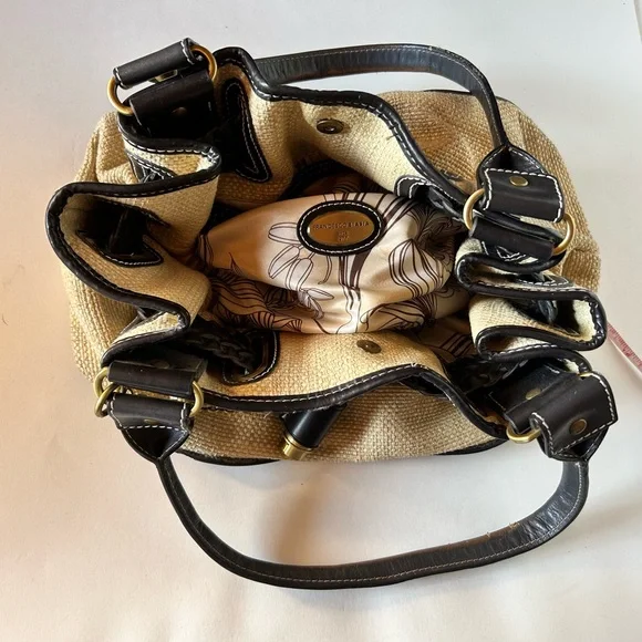 Stylish Tan and Black Women's Handbag - Picture 12 of 12